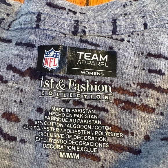 NFL Team Apparel Patriots V-Neck Tee - Picture 2 of 6